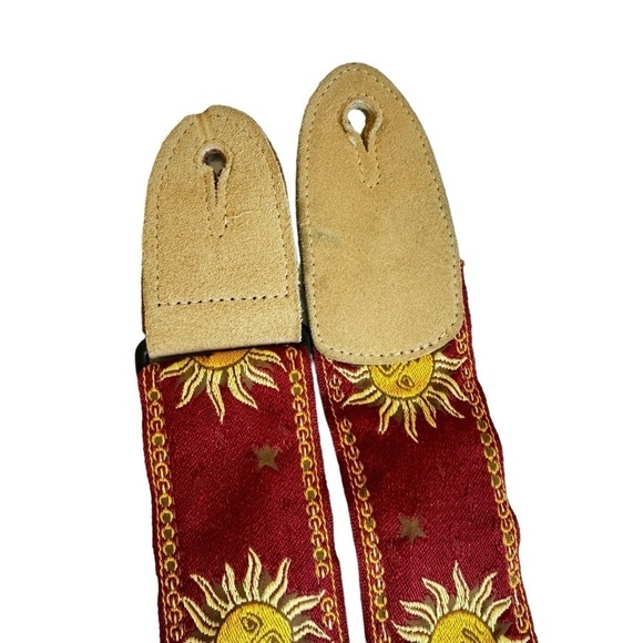 Levy’s MPJG Vintage Sun Guitar Strap Red Jacquard Gold Sun with Tan Suede Ends - Picture 2 of 12